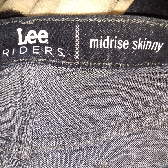 Lee Riders - Picture 2 of 3